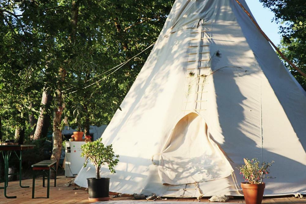 Tipi Lodge Dans La Foret Mimizan Esterno foto